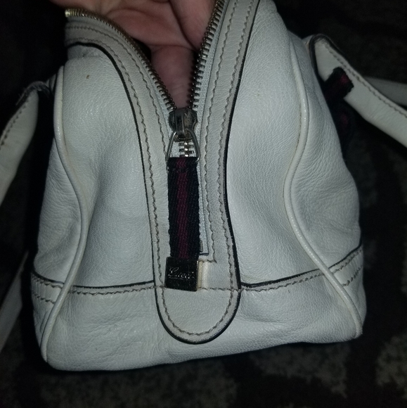 💌Gucci Off White Princy Boston Leather Handbag - Picture 3 of 15